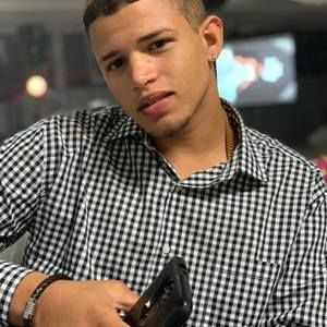 Meet your Posher, Christopher